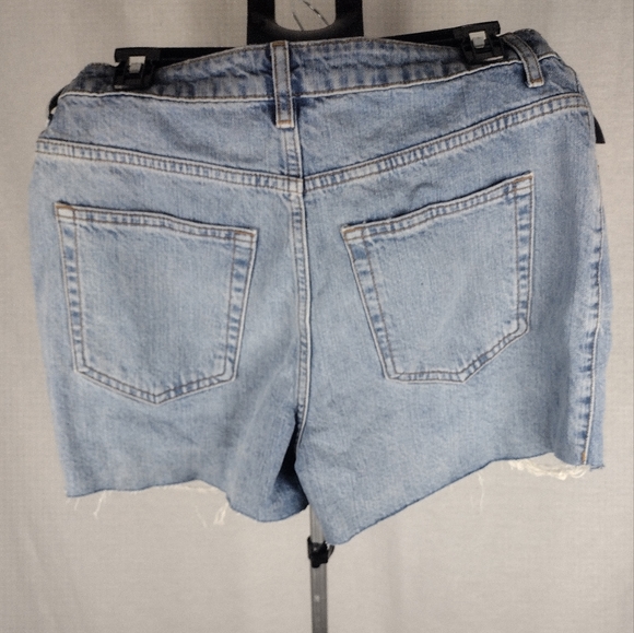 Topshop Ripped A line Mom Shorts In Mid Blue Size 8 NWT - Picture 10 of 11